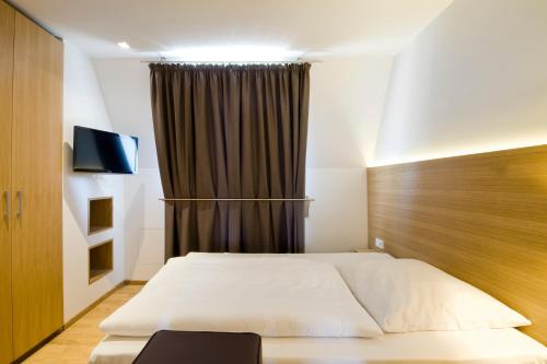 Hotel Thalmair - main image