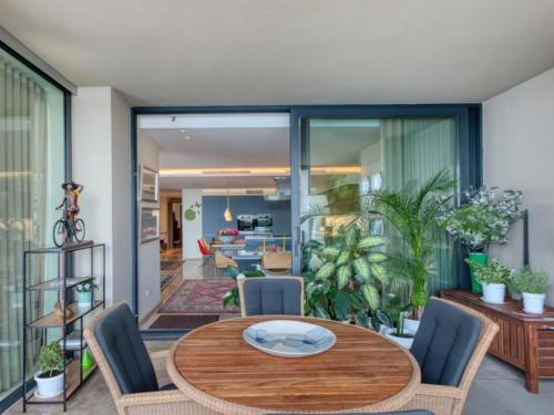 Apartment with view and terrace in Sliema Malta - image 2
