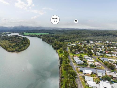 Tuvākā izklaides vieta, River Cottage in Mylestom