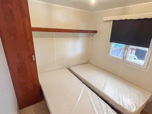 Mobil-home avec climatisation et animaux admis - 4 pers. - API-1-52-2999 - Camping - Roquebrune-sur-Argens
