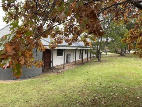 Malolo Park Guest House in the Watagans - serenity in Quorrobolong