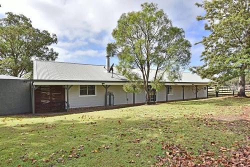 Malolo Park Guest House in the Watagans - serenity in Quorrobolong