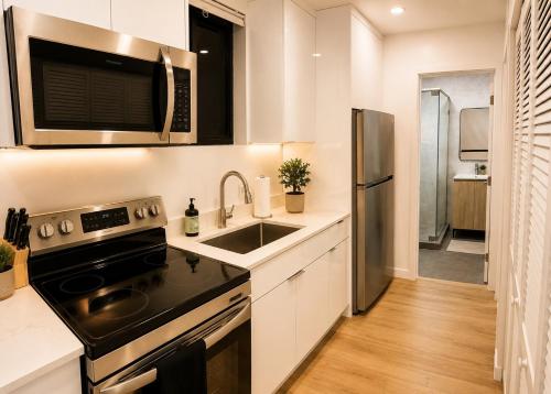 Luxe Ventures Miami Boutique - Coral Gables, FL