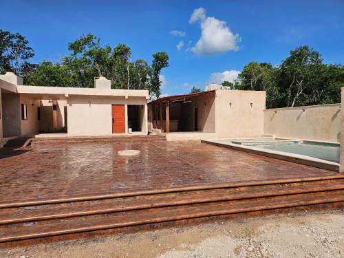 Rancho Emiliano in Ekbalam