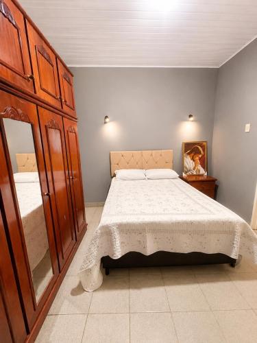 . Hospedagem Casa Completa Ótima localização Centro Canindé