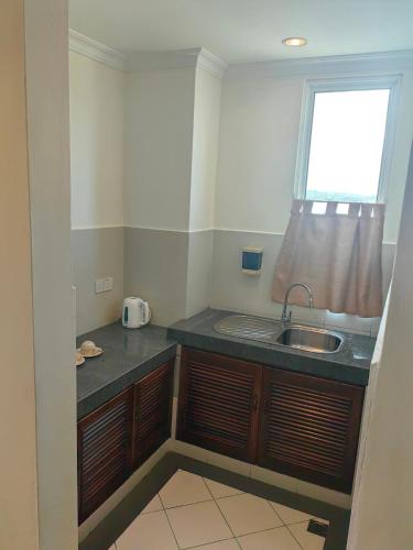 Kitchen, KUDAT RIA HOTEL PLT in Kudat