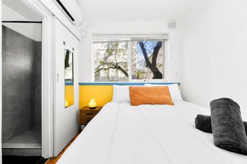 Charming St Kilda East Retreat with Parking in Prahran