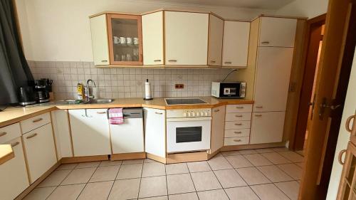 Apartment mit 2 Wohn- Schlafzimmern und grosser Küche für bis zu 6 Personen (Apartment mit 2 Wohn- Schlafzimmern und grosser Kuche fur bis zu 6 Personen) in Simbach am Inn