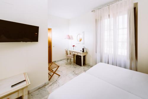 Basic Hotel Doña Manuela Room Type - Twin Room