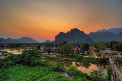 Nha nghi KM 33 in Attapeu