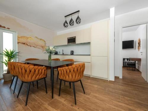 廚房, Apartments Villa Wood - Two Bedroom Apartment with terrace and pool view W3 in 薩格勒布