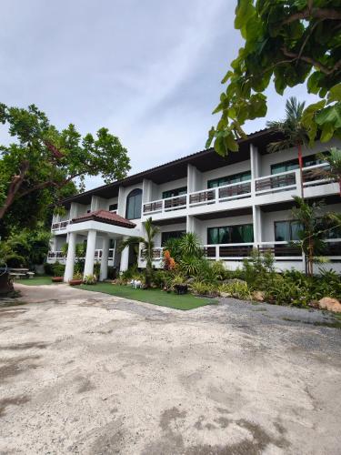 Jigsaw Cafe & Resort - Koh Samui