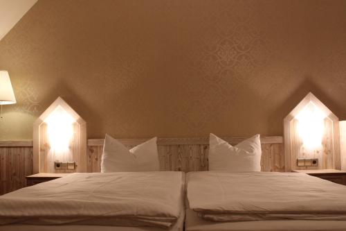 Central-Hotel - main image