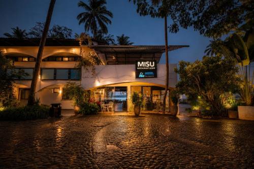 Blu Missel By The River, Panaji