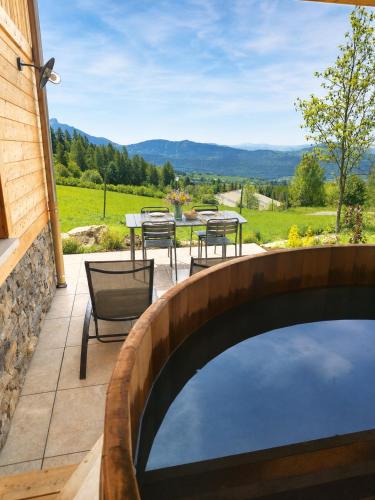 Les 2 Chalets Alpins & Bains Nordiques in Saint-Michel-de-Chaillol