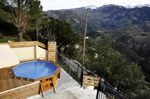 Villa Lakki Heated round pool Jacuzzi Crete