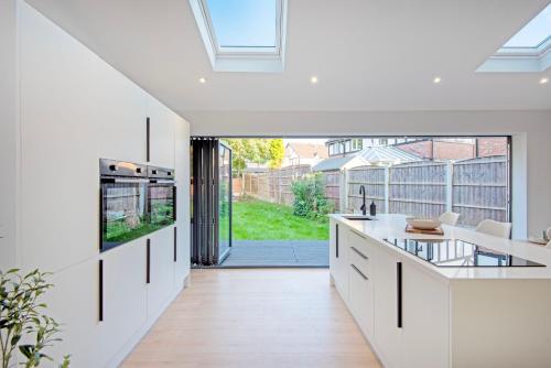 Stunning 3 bedroom home in Manchester - Private Parking, Manchester