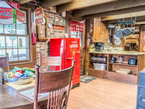 A Charming Nature Retreat in Sedalia (NC)