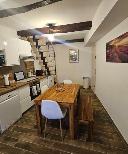 Appartement provençal proche mer et vignobles - Location saisonnière - La Cadière-d'Azur