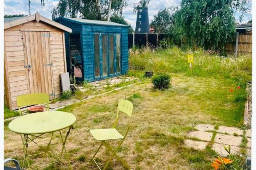 House Sleeps 4 with Parking and Garden in Sutton On Trent