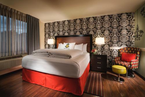 Staypineapple, The Maxwell Hotel, Seattle Center Seattle Room Type - Aria King