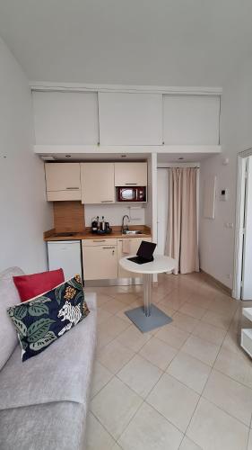 Moliere 1 chambre Cannes centre