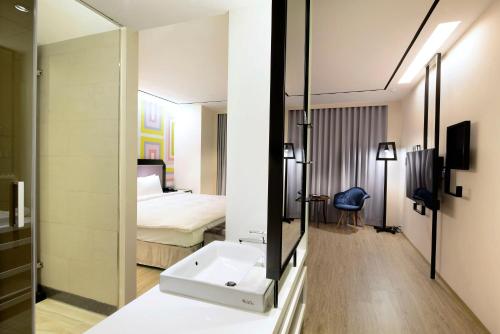 Uinn Business Hotel-Shihlin