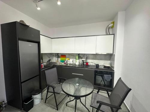 Tony Apartment Golem Beach - image 4