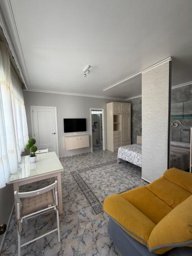 Apartamento turístico ilusiones 5 (Apartamento turistico ilusiones 5) in Cazalla de la Sierra