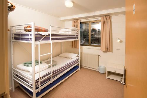 Kandahar 2 Share - Bunk Room