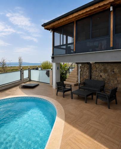 Swimming pool, Detached Villa with Private Pool and Sea View in Turkeli