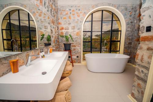 Bathroom, Tipume Villa Lake Malawi in Senga
