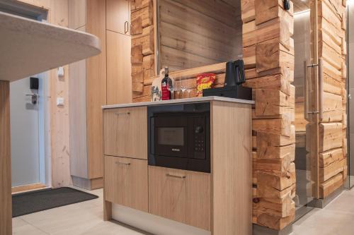 Kitchen, Bella Lake Resort in Kuopio