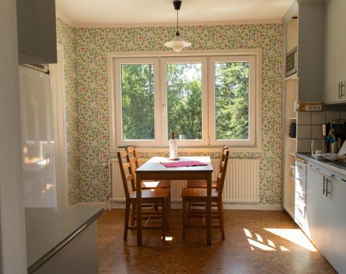 Cozy Smalandcottage Alsterfors 23 - towels, bed linen and toiletries provided - in Hohult