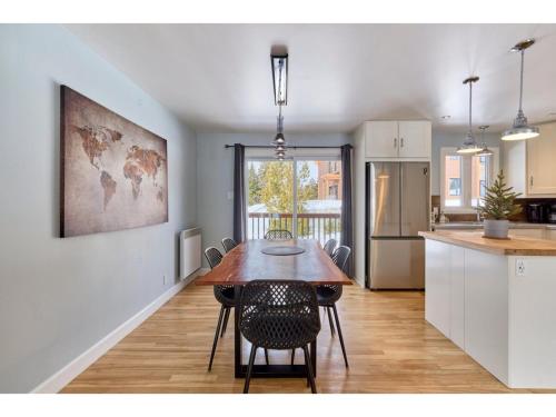 Four Seasons House Close to Lakes & Skiing in Saint Donat (QC)