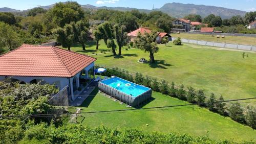 Hidden Oasis PeSa - Luxury Villa with Pool & Spa