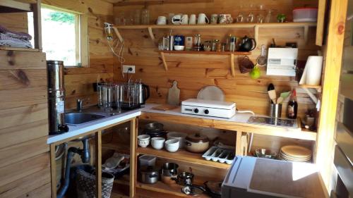 virtuve, Yourte Rosane 4 saisons - 60m2 in Biert