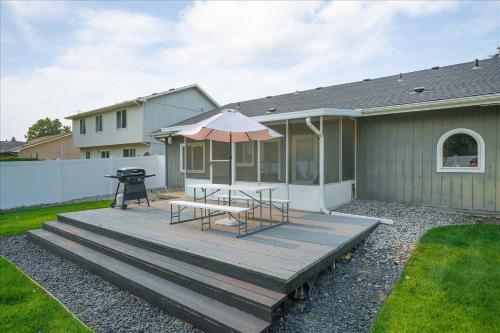 Удобства, Updated Rancher near shopping & restaurants in Moran Prairie