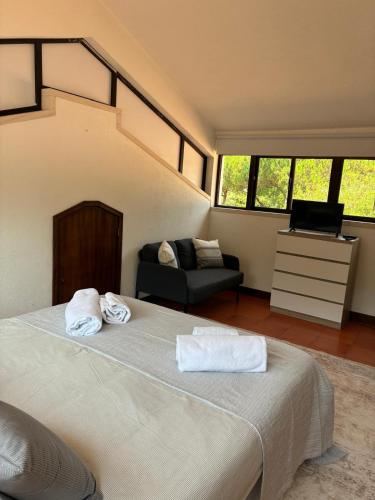 Pinewood Beach Villa- Colares in Azenhas do Mar