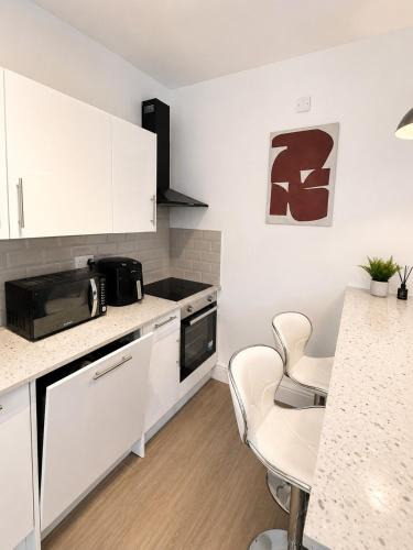 #187 Modern Retreat Near Warrington Centre - for 5 in Cheshire