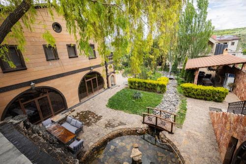 Villahillsmughni in Ashtarak