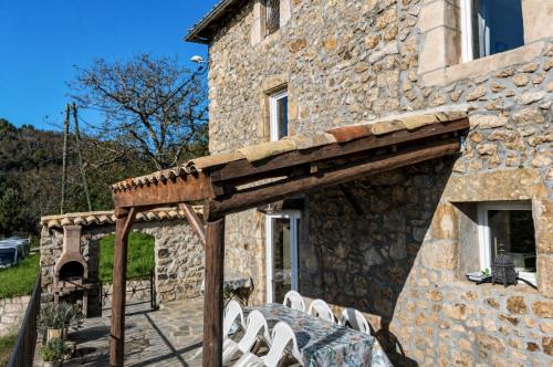 Létesítmények, L'art des Clés - Maison en Pierre avec Jacuzzi (L'art des Cles - Maison en Pierre avec Jacuzzi) in Pont-de-Labeaume
