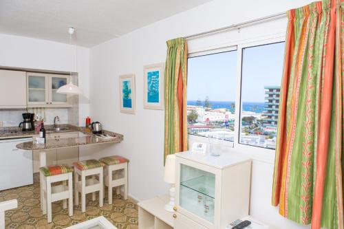 Superior Apartment image 3