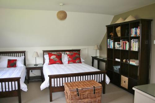 1 double bed, 1 twin bed, 1 sofa bed