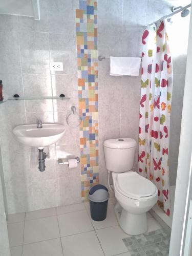 Apartamento en el centro histórico y amurallado - image 2