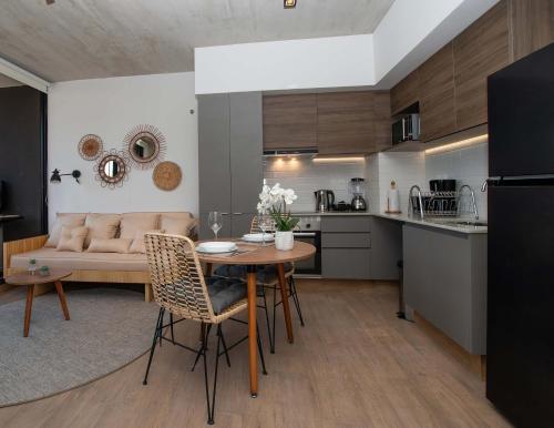 Stylish Hassler One-Bedroom with Pool Gym