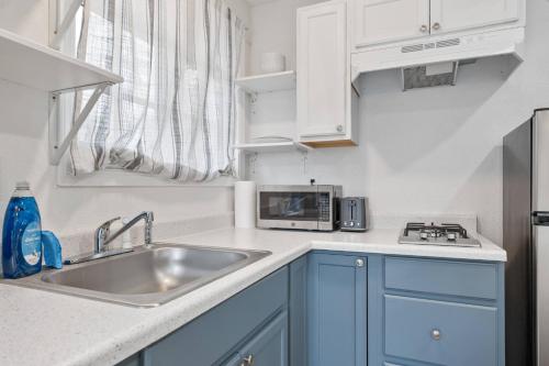 Oprema, Le Petite Willow - Guesthouse in Downey