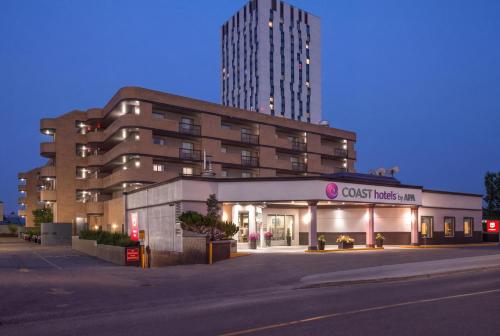 Coast Calgary University Area Hotel by APA