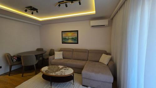 Žana Luxury Apartment - City Center Tivat
