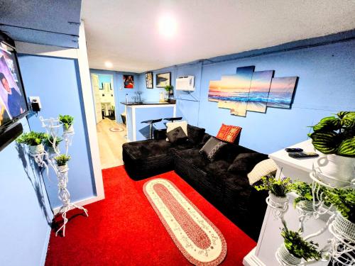 2 BEDROOM APARTMENT 20 min-Newark Airport 15 min- Stadium Downtown Newark- Branch Brook park inn in Belleville (NJ)